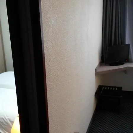 Hotell Arcantis Din'hotel Caen