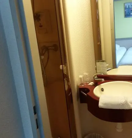 Hotell Arcantis Din'hotel 2*
