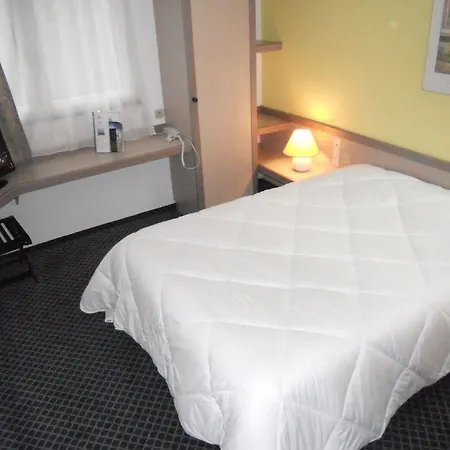 Arcantis Din'hotel Hotell Caen